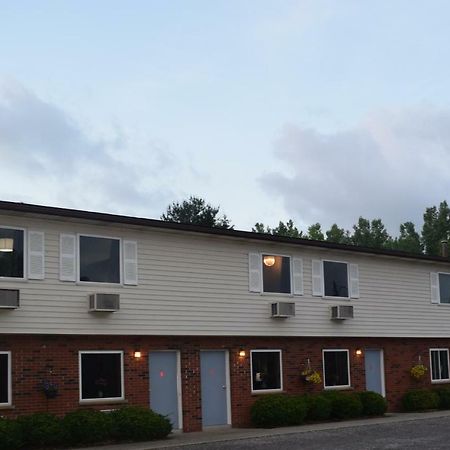 Attican Motel - Attica - Batavia - Warsaw - Darien Lake Eksteriør billede