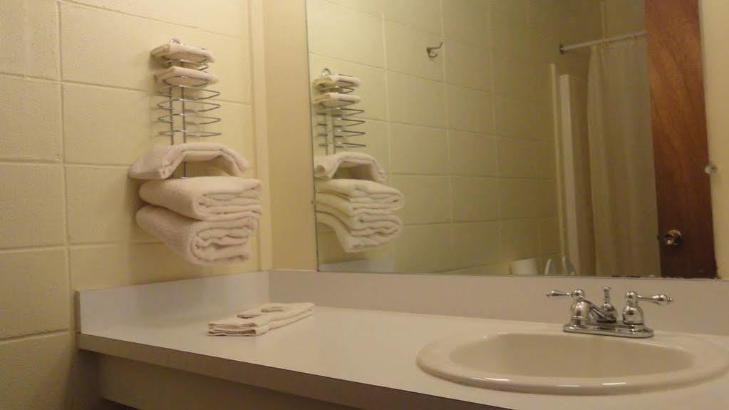 Attican Motel - Attica - Batavia - Warsaw - Darien Lake Eksteriør billede